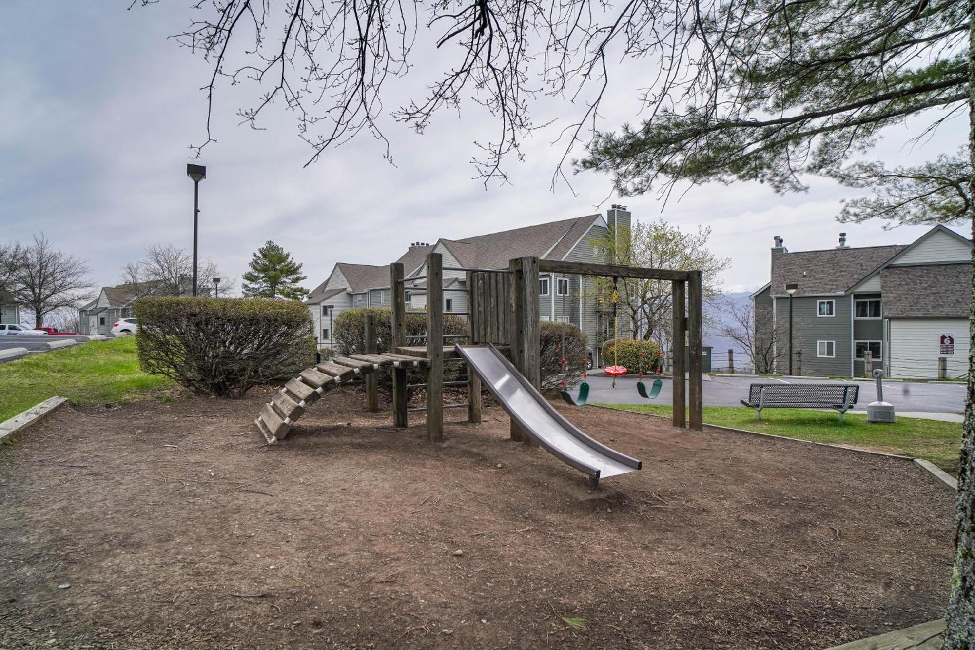 Lovely Gatlinburg Condo Pool Less Than 2 Mi To Tramway! Εξωτερικό φωτογραφία